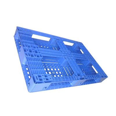المنصات البلاستيكية المصنوعة من البولي إيثيلين الأزرق 1200 × 800 ، ثلاثة عدائين متينين