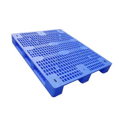 1500kg HDPE المنصات البلاستيكية الثقيلة 1.4 * 1.1m ثلاثة زلاجات من البلاستيك